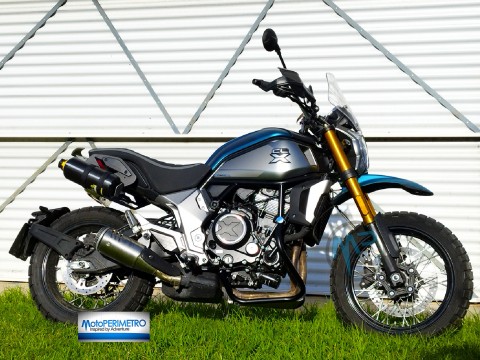 MotoPERIMETRO 4964 Defensa Lateral Mataperro guarda motor Engine Slide Guard Cubre carter CLX700 Bajaj BMW Honda Kawasaki Suzuki Benelli KTM Beta Ducati Voge Royal Enfield Triumph Aprilia Motomorini Vespa CF-Moto Yamah